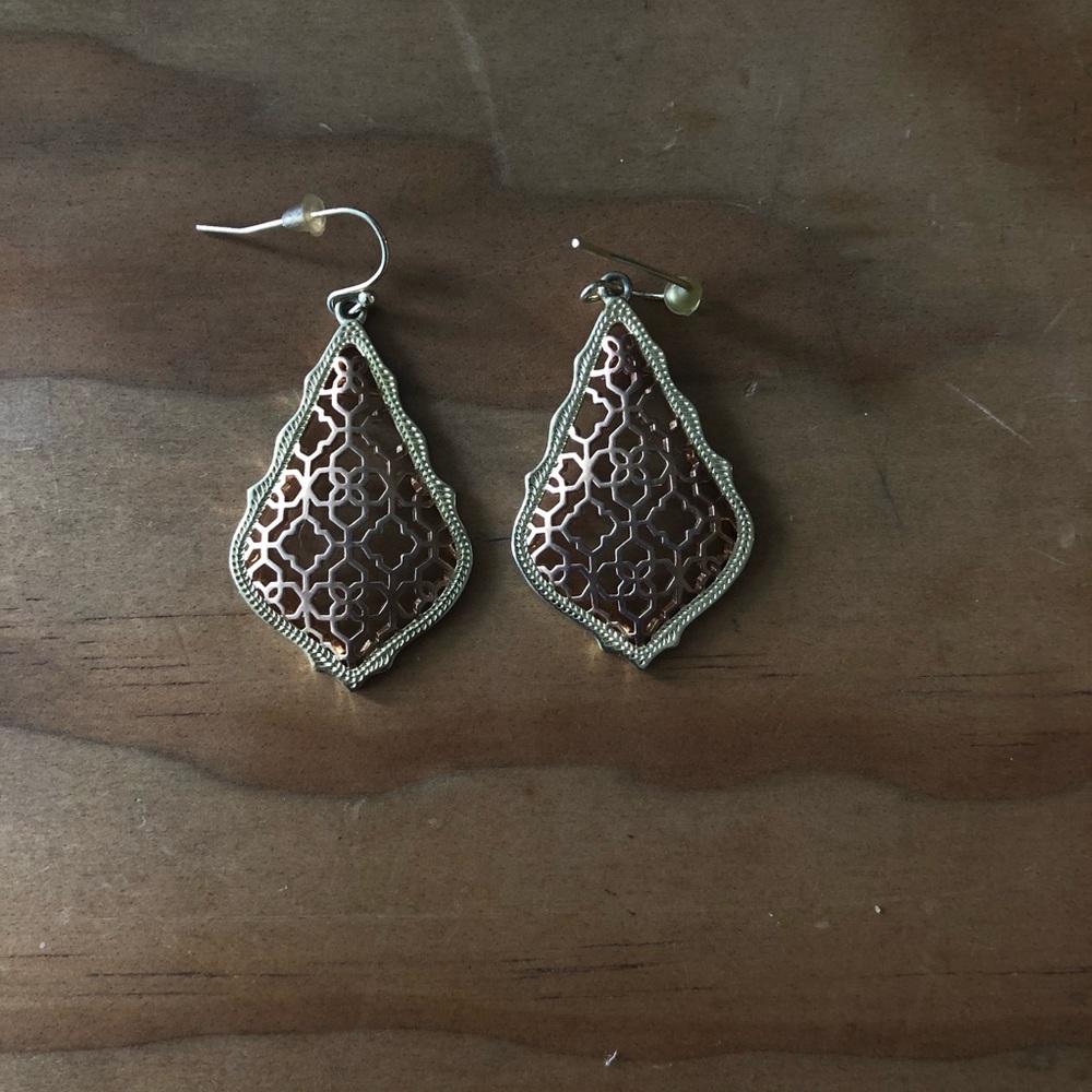 KENDRA SCOTT EARRINGS gold and bronze